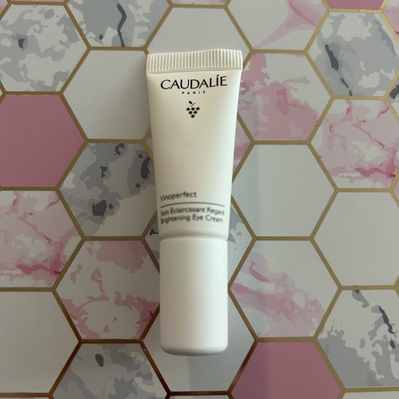 Caudalie Vinoperfect Brightening Eye Cream - Picture 1 of 2